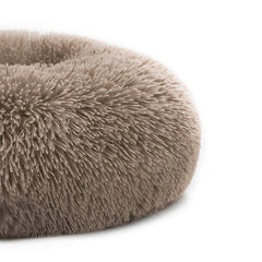 Cozy round bed for large pets